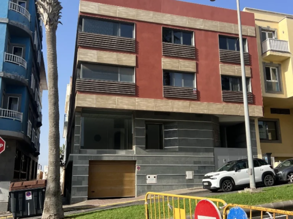 local_alquiler_exterior_puerto_del_rosario_fuerteventura_calle_leon_y_castillo_9