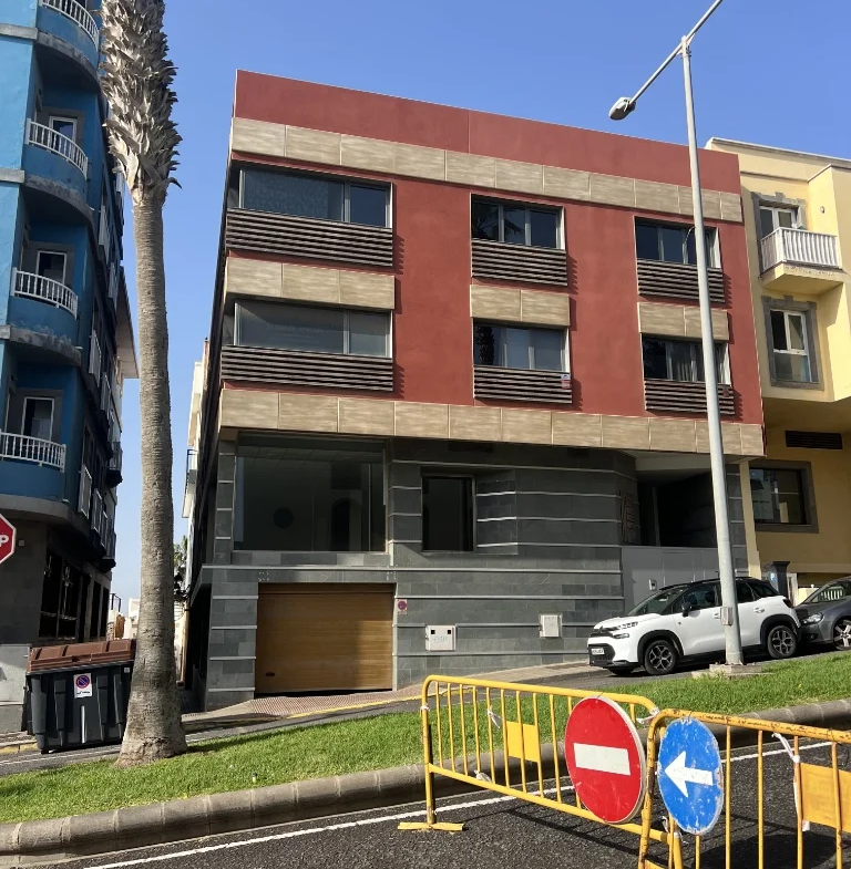 local_alquiler_exterior_puerto_del_rosario_fuerteventura_calle_leon_y_castillo_9