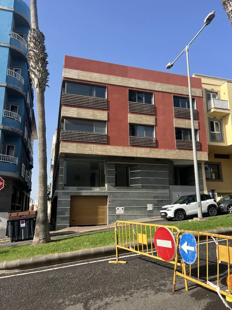 local_alquiler_exterior_puerto_del_rosario_fuerteventura_calle_leon_y_castillo_9