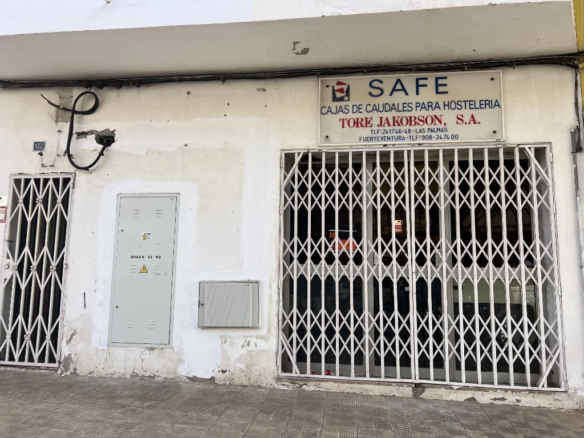 local_alquiler_exterior_puerto_de_rosario_fuerteventura_calle_león_y_castillo_132